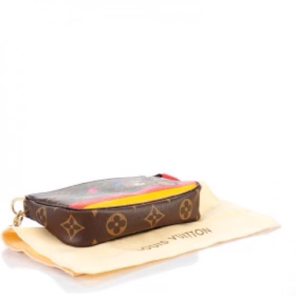 ✨ COLLECTABLE✨ LOUIS VUITTON ANIMATION 2015 - Picture 2 of 12